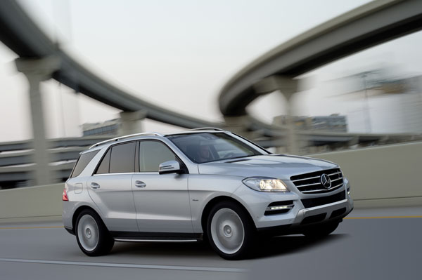 Mercedes-Benz M-Class ML 250 BlueTEC 4MATIC ML 350 BlueTEC 4MATIC ML 350 4MATIC BlueEFFICIENCY ADS主動阻尼控制系統 AIRMATIC氣壓懸吊 ACTIVE CURVE SYSTEM動態抗扭曲控制系統 主動式防傾桿