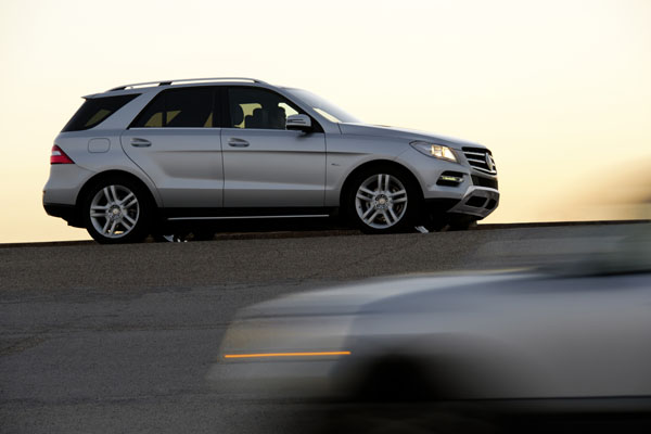 Mercedes-Benz M-Class ML 250 BlueTEC 4MATIC ML 350 BlueTEC 4MATIC ML 350 4MATIC BlueEFFICIENCY