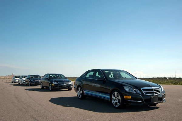 Mercedes-Benz 賓士主動安全操控體驗營 C-Class 模擬賽道體驗、高速麋鹿測試 高速周回道 ESP PRE-SAFE 主動安全防護系統