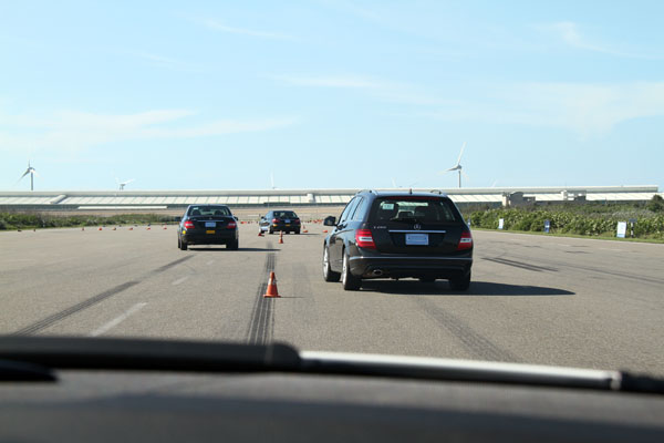 Mercedes-Benz 賓士主動安全操控體驗營 C-Class 模擬賽道體驗、高速麋鹿測試 高速周回道 ESP PRE-SAFE 主動安全防護系統