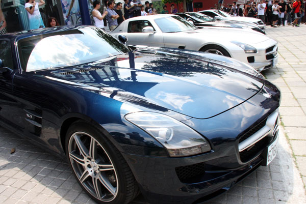 Mercedes-Benz BORN THIS WAY 為道路而生 SLS AMG SLR McLaren LADY GAGA 台中 康柏翰