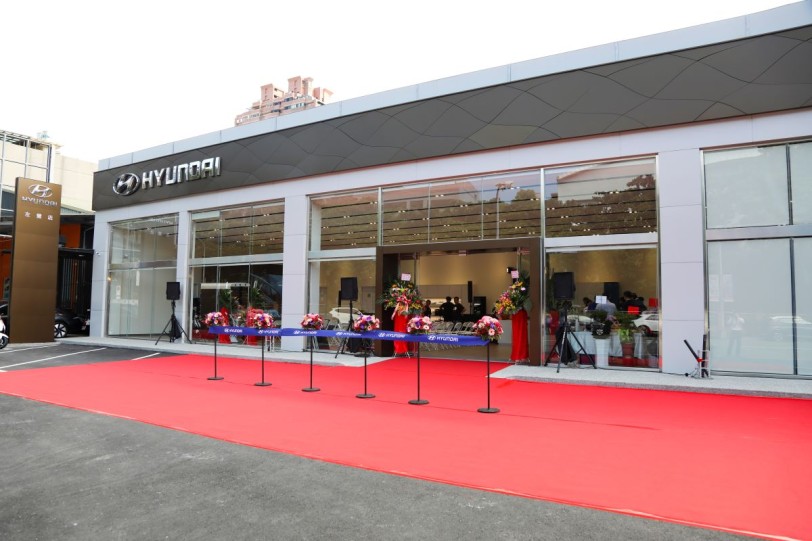 HYUNDAI左營展示中心全新開幕！以數位與AI服務打造南部嶄新賞車體驗