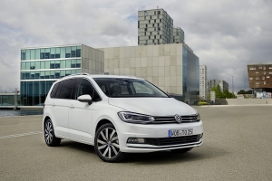 VW榮獲「最佳進口車」！推出多款購車優惠並追加新車型Touran 280 TSI CL