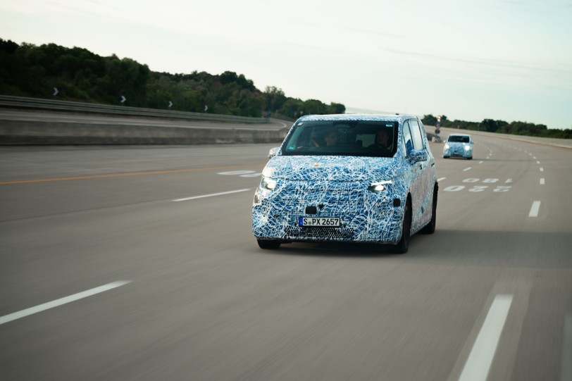 Mercedes-Benz VLE在下一個重大開發步驟中取得成功