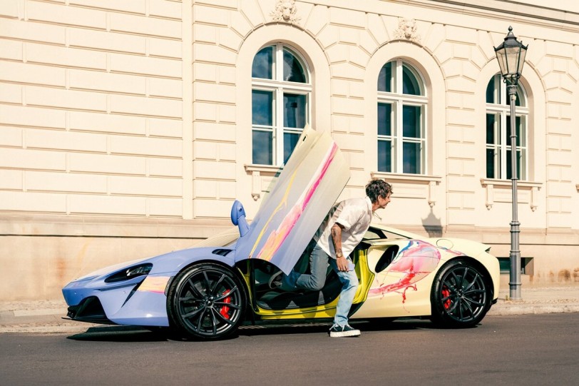 McLaren與德國藝術家Cevin Parker將Artura改造成藝術品