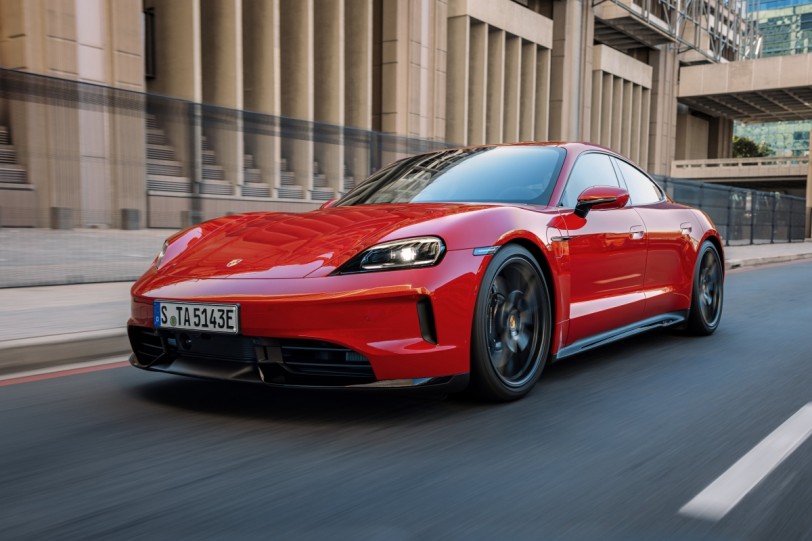 新年式Porsche Taycan全面進化：駕馭樂趣全面升級，使用者體驗更臻完善