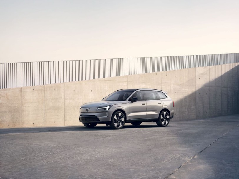 純電旗艦為家庭而生，Volvo EX90預售正式啟動，首波接單299萬元起