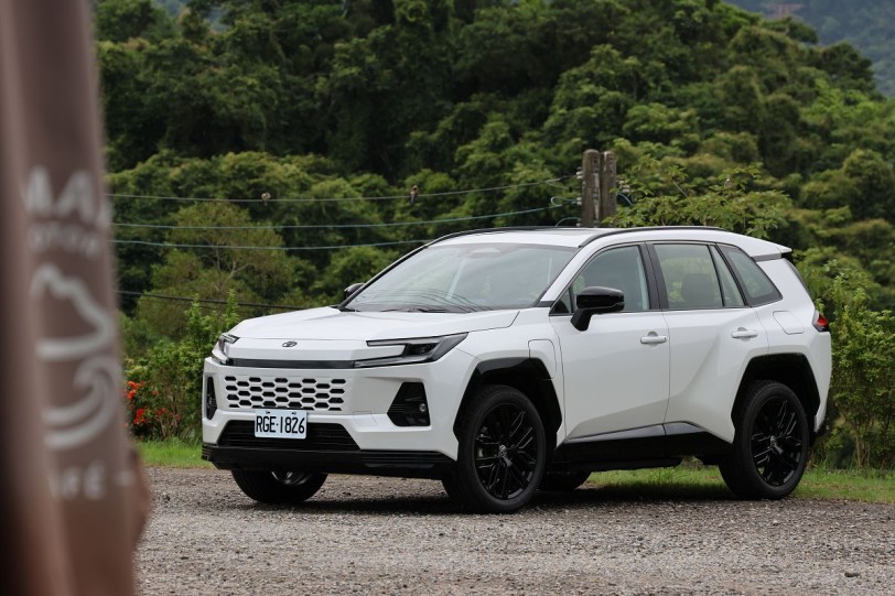 Eddie我，懂你的不明白，149萬開啟Toyota RAV4 PHEV車型頂級地位