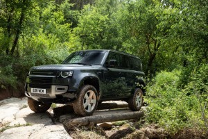 JLR 盛夏購車禮遇方案開跑 敬邀即刻入主，享受最佳購車時機，優惠幅度高達10%