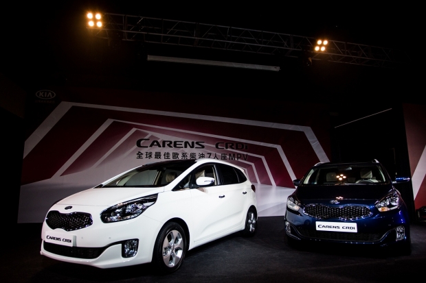 全球最佳柴油歐系七人座國產化MPV KIA Carens CRDi耀眼登場