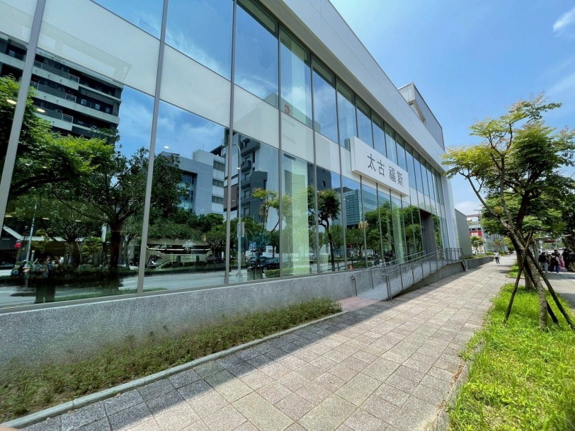 Volkswagen 內湖旗艦展示中心啟用首座室內極速充電站 賞車、購車、充電一次到位 打造完整車主旅程