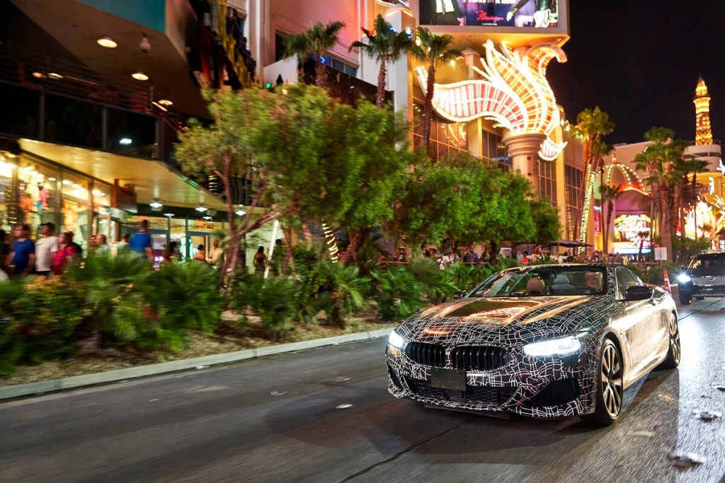 BMW 8 Series敞篷「偽」服出巡! - CarStuff 人車事