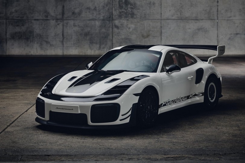 追尋「白鯨」的足跡：獨一無二的Slantnose專屬客製化的Porsche Flachbau RS