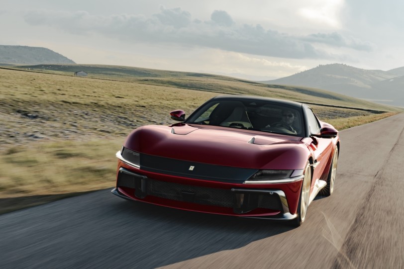 Ferrari 12Cilindri Manuale：自排手排無縫切換提供最純粹的駕馭感