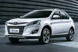 入主Luxgen全車系好輕鬆 史上最高90期低月付方案再享年終感恩9大好禮