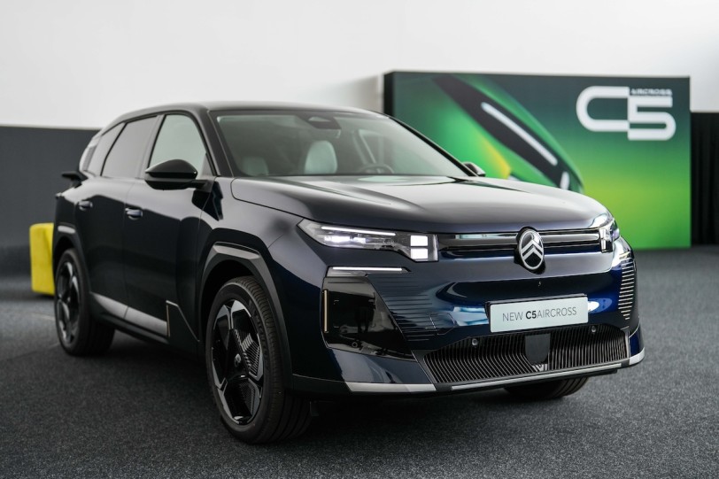 搭載新STLA MEDIUM模組化平台、提供 MHEV/PHEV/BEV 三種動力，Citroën C5 AIRCROSS 大改款亮相！
