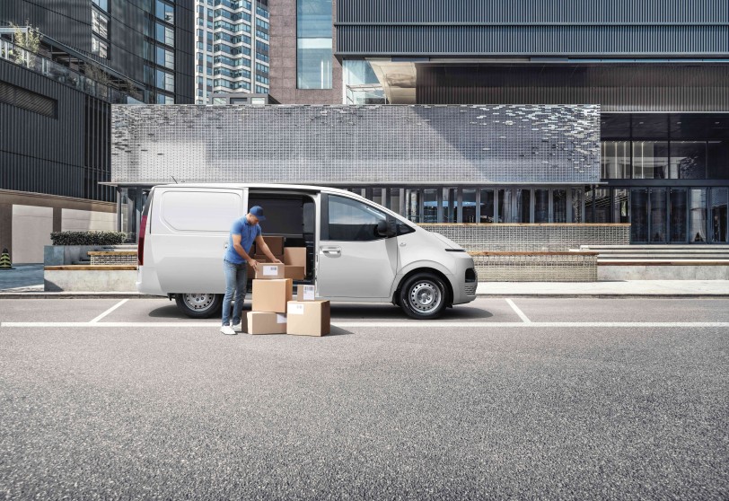 預接單價130萬元與162.8萬元起，Hyundai STARIA VAN與STARIA CAMPER 打造商務與休閒雙全開啟接單！